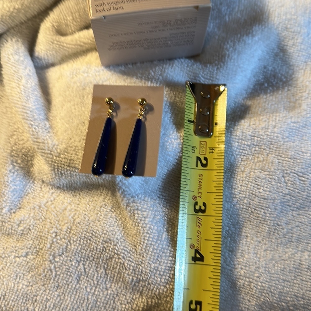 Avon Vintage 1990 Look of Lapis Gold/Blue pierced earrings - Picture 2 of 5